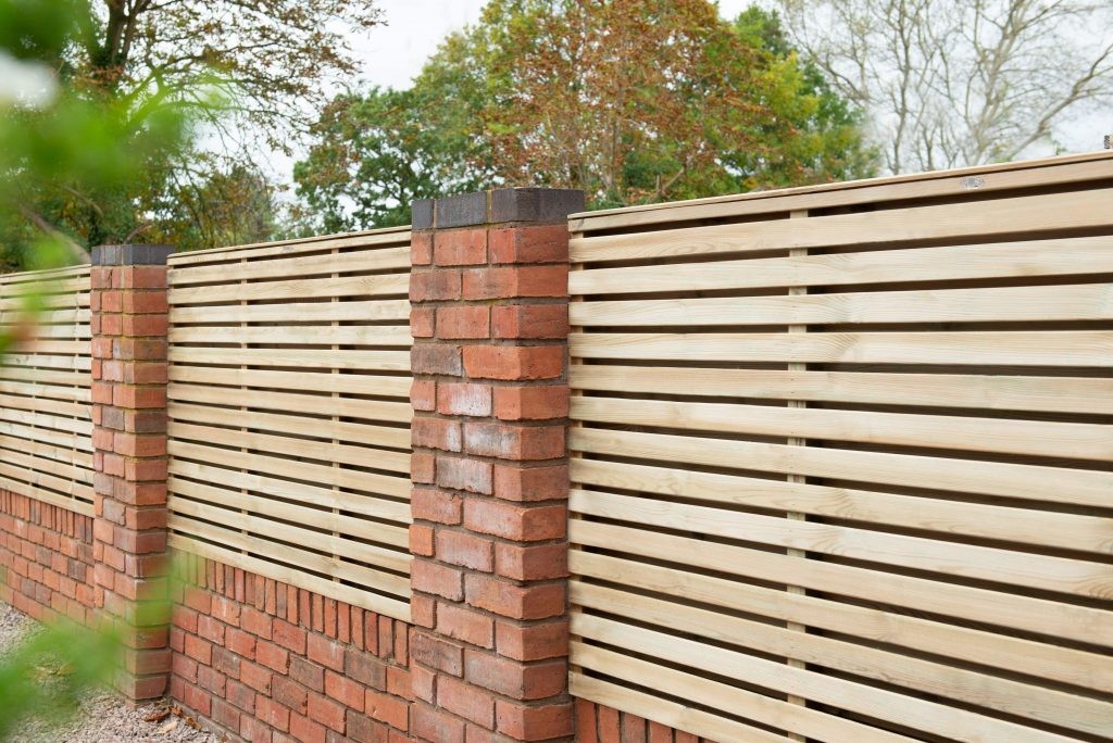 Forest VENHHM4PK3HD 1.8m x 1.2m Pressure Treated Contemporary Double Slatted Fence Panel - Pack of 3 (Home Delivery)