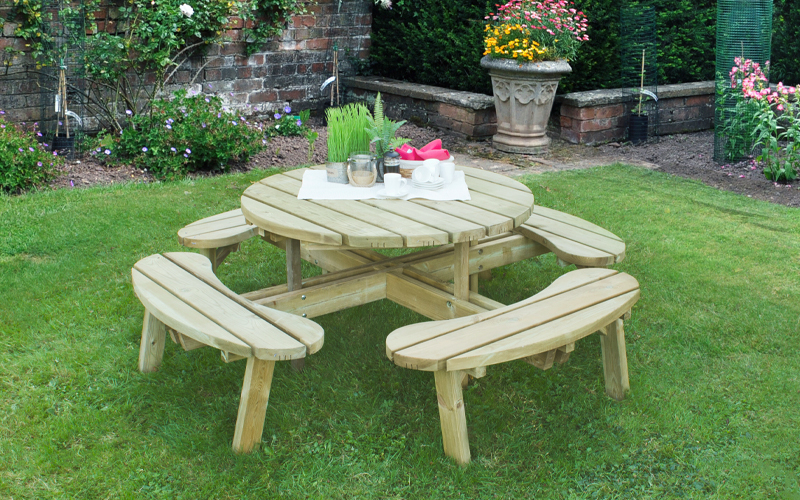 Forest Garden circular picnic table