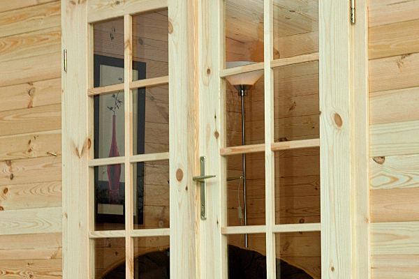 Log cabin glazing bars