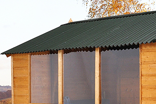 Onduline roof on shed